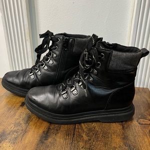 Cat & Jack Black Combat / Hiking Boots Boys